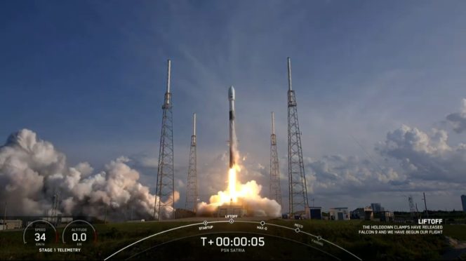 
 Detik-detik Peluncuran Satelit SATRIA 1 Milik Indonesia di Florida, Amerika Serikat, Senin 19 Mei 2023, (Yotube Presiden RI).