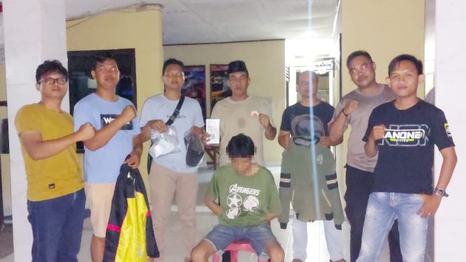 
 Curi Ponsel Pintar di Konter, Pemuda 24 Tahun Diringkus Polisi di Pasar Unit 2