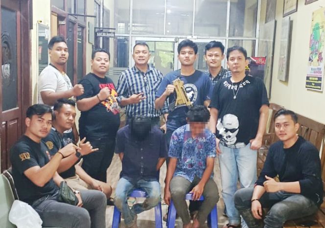 
 Polisi Ringkus Dua Pengedar Narkoba di Menggala Timur