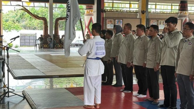 
 Kompol Edi Qorinas saat Dilantik Menjadi Ketua Harian PJSI Lampung Tengah dilanjutkan Kejurda Piala Bupati tingkat Pelajar, Minggu 14 Januari 2024. Foto : Asrul Ariski/Media Prioritastv.com.
