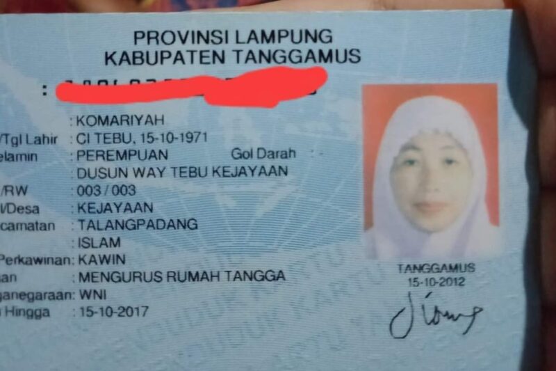 Foto KTP Komariah, wanita Tanggamus diduga hanyut di Way Tebu Talang Padang Tanggamus, Selasa 13 Februari 2024. Foto : Tangkapan Layar.