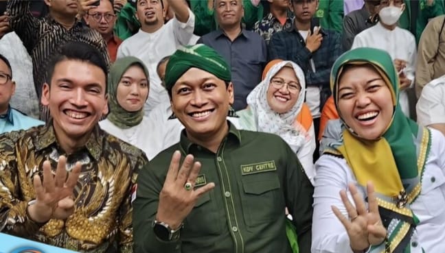 Caleg PKB Lamtenh Munir Abdul Haris (Tengah). Dok. Istimewa.