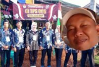 Foto bersama KPPS di TPS 006 Datar Lebuay, Air Naningan, Tanggamus saat pemungutan suara Pemilu 2024, Rabu 14 Februari 2024 dan insert Almarhum Nizar Efendi semasa hidupnya. Foto : Dok. Istimewa.