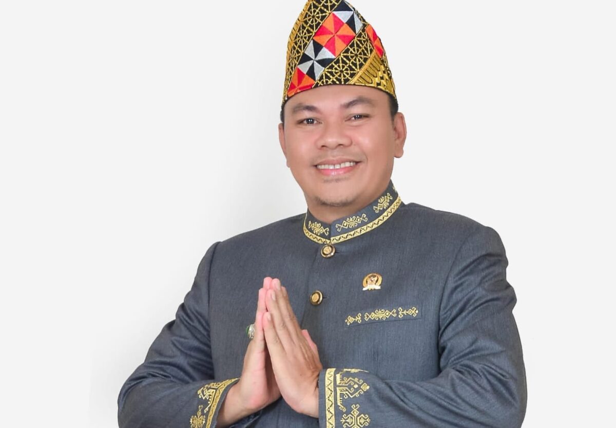 Caleg PPP, Irsi Jaya, S.H., Incumbent melenggang ke DPRD Tanggamus usai suaranya ungguli PKS di Dapil 4, hasil Pleno Pleno PPK Ulu Belu, Air Naningan dan Pulau Panggung, Sabtu 24 Februari 2024. Foto : Dok. Istimewa.