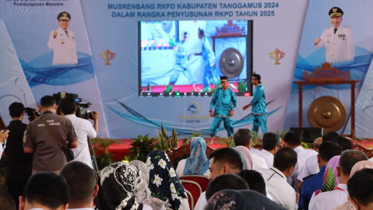 Salah satu tarian yang tampil memukau saat Pembukaan Musrenbang 2024, dalam rangka RPKD 2025, Rabu 6 Maret 2024. Foto : Herdi/Media Prioritastv.com.