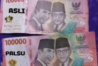Informasi perbedaan uang asli dan palsu yang diunggah netizen Alex di Media Sosial Facebook, Selasa 5 Maret 2024. Foto : Facebook Alex.