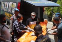 Korban pembunuhan Bripda SAH saat hendak dievakuasi ke RS Bhayangkara, Sabtu 23   Maret 2024. Foto : Istimewa.