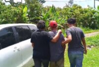 Polisi saat Mengamankan AL (57) Pelaku Pemerkosaan di Kecamatan Pagelaran Utara, Kabupaten Pringsewu, Sabtu Minggu 24  Maret 2024. Foto : Polres Pringsewu
