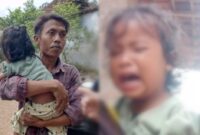 Kolase foto saat keluarga anak datang menjemput dan saat informasi beredar ditemukannya anak perempuan di Pekon Banjarnegeri Gunung Alip, Tanggamus, Selasa 9 April 2024. Foto : Platform Facebook.