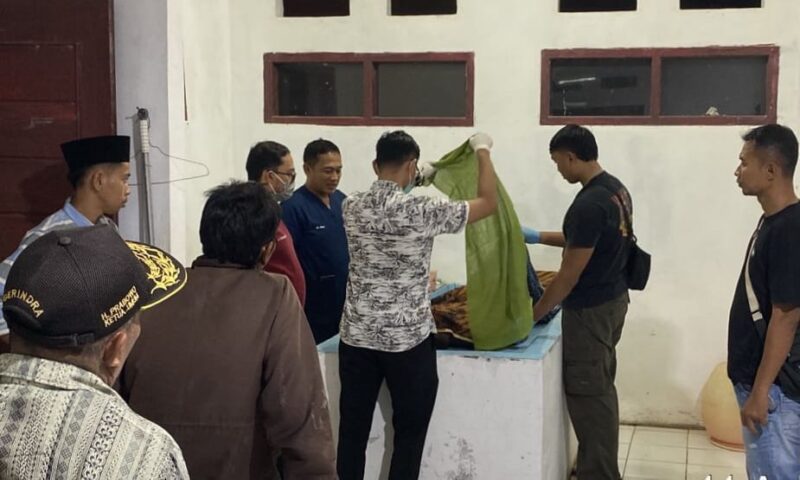 Korban Ahmad Junaidi saat Berada di Kamar Mayat RSUD Batin Mangunang, Kota Agung, Tanggamus, Kamis 11 April 2024, pukul 01.30 WIB. Foto : Dok. RSUD-BM.