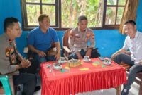 Kapolsek Wonosobo Tanggamus Iptu Tjasudin saat Mengunjungi Kantor Camat BNS, Rabu 8 Mei 2024. Foto : Edi Hidayat/Media Prioritastv.com.