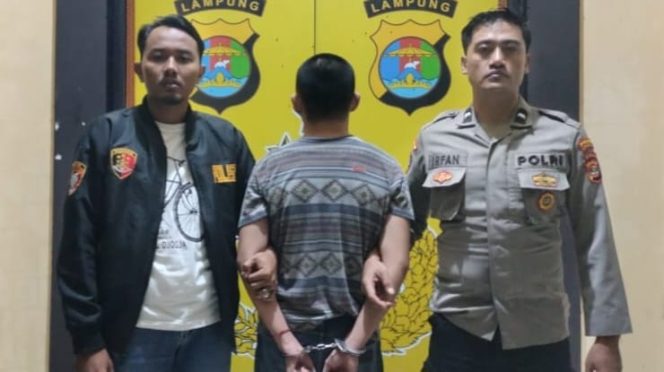 
 Pelaku Pencurian Saat Diamankan di Polsek Wonosobo 