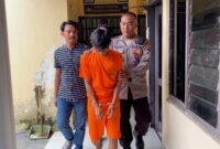 Pelaku Bajing Loncat saat Digiring ke Sel Tahanan Oleh Petugas. Foto : Humas Polresta Bandar Lampung 