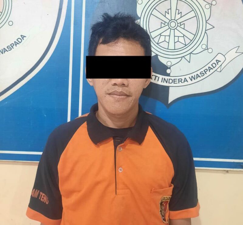 DN (32) Seorang Bandar Sekaligus Pengedar Sabu-Sabu yang Ditangkap Polsek Padang Ratu. Foto : Humas Polres Lampung Tengah.