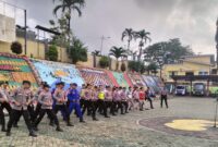 Jajaran Polres Tanggamus saat menggelar latihan Dalmas Awal Sat Samapta, di Lapangan Mapolres setempat, Kamis (30/5/2024)