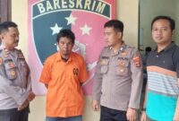 Tersangka SB alias Ujang Sebelum Dijebloskan ke Sel Tahanan Polsek Sukoharjo, Sabtu 2 Juni 2024. Foto : Polres Pringsewu.