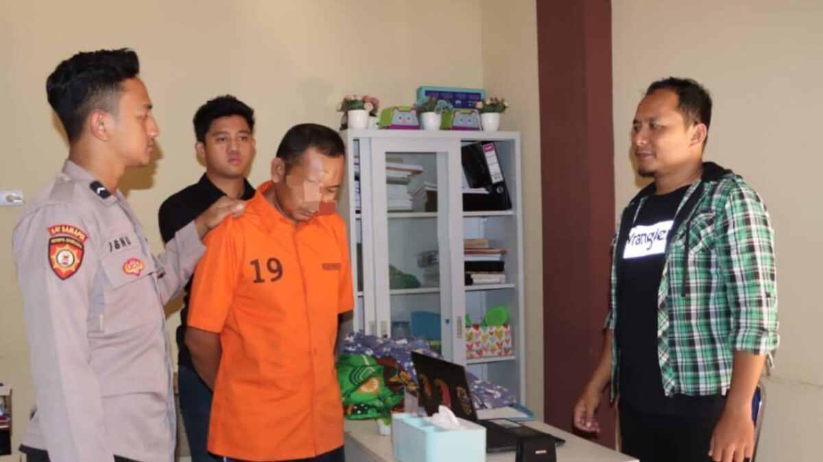 Tersangka WO Sebelum Dijebloskan ke Sel Tahanan, Rabu 5 Juni 2024. Foto : Polres Pringsewu.