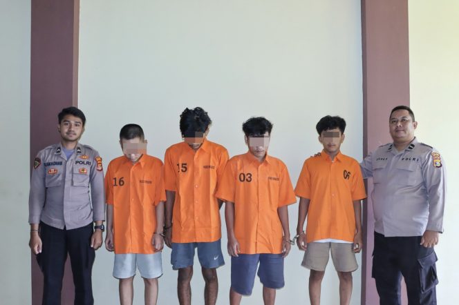 
 Rampas Motor dan HP Milik Pelajar SMP, Empat Pelaku Begal di Pringsewu Ditangkap Polisi