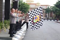 Kapolda Lampung Irjen Pol Helmy Santika saat Melepas Keberangkatan Peserta Kemala Run 2024. Dok. Bidhumas Polda Lampung. 
