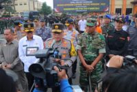 Kapolda Lampung Irjen Pol Helmy Santika saat Memberikan Keterangan Pers Terkait Intruksi Jajarannya untuk Cegah PMI/TKW Ilegal Hingga Ke Kampung-Kampung Lewat Sosialisasi. Dok. Bidhumas Polda Lampung. 