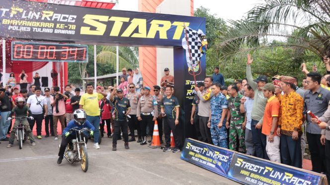 
 310 Peserta Ikuti Street Fun Race Bhayangkara Presisi 2024 Yang Digelar Polres Tulang Bawang