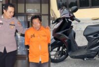 Kolase Foto Tersangka SL dan Sepeda Motor yang Berhasil Diamankan Polisi, Selasa 2 Juli 2024. Foto : Polres Pringsewu.