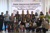 Foto bersama saat penyerahan doorprize kepada peserta yang mengikuti kegiatan Bawaslu Tanggamus di Taman Wisata Muara Indah, Kota Agung, Sabtu 6 Juli 2024. Foto : Herdi/Media Prioritastv.com.