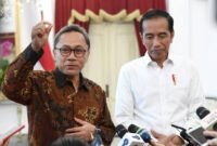 Mendag Zulhas saat Mendampingi Presiden Jokowi.