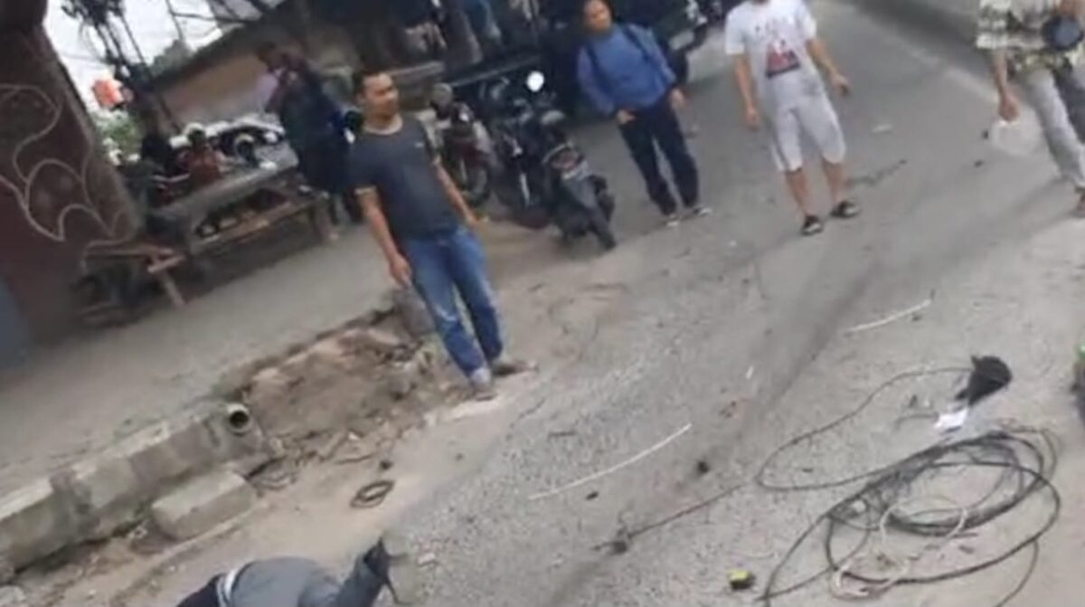 Kondis korban paska terjatuh dari ketinggian flyover kalibalok, Bandar Lampung, Senin 29 Juli 2024, Foto : Tangkapan Layar Video.