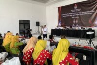 Kasat Intelkam Polres Tanggamus Iptu Arbiyanto saat memberikan materi sosialisasi di Hotel Royal Gisting, Senin 29 Juli 2024. Foto : Polres Tanggamus.