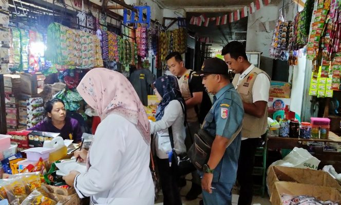 
 Satgas Pangan Polres Tulang Bawang Bersama Dinas Terkait Gelar Operasi Pasar di 9 Lokasi