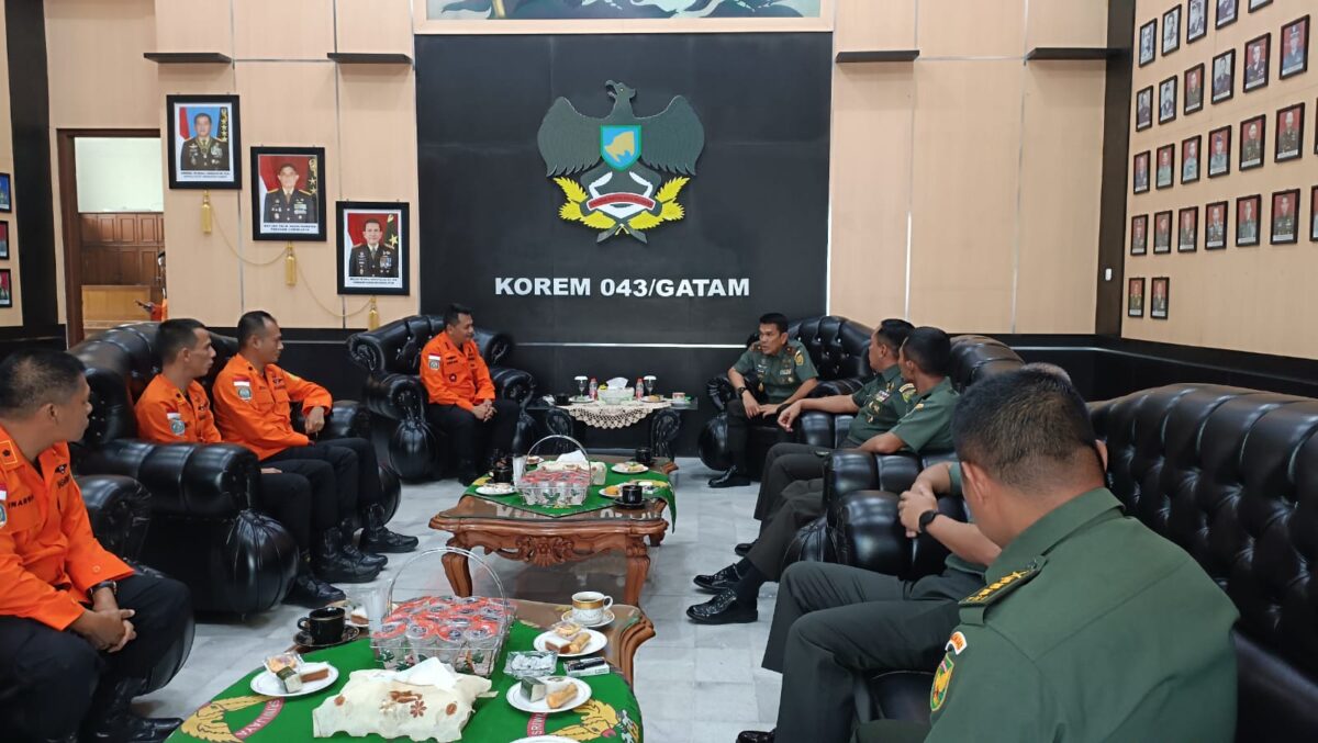 Kegiatan silaturahmi Kepala Kantor SAR Lampung ke Korem 043 Garuda Hitam, Kamis 1 Agustus 2024 | Dok. Kantor SAR Lampung.