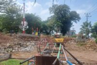 Pekerjaan pemugaran taman  terbuka hijau Ir. Soekarno, Kota Agung, Tanggamus, Sabtu 3 Agustus 2024 | Herdi/Media Prioritastv.com.
