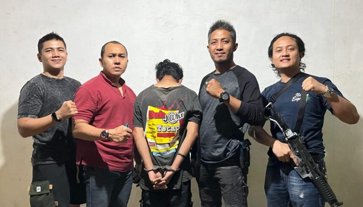 Tersangka YP, DPO pencurian kabel listrik di dua TKP Pringsewu usai ditangkap, Sabtu 3 Agustus 2024 | Dok. Polres Pringsewu.