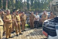 Pemeriksaan kendaraan dinas oleh Pj Bupati Tanggamus di lapangan Pemkab setempat, Selasa 6 Agustus 2024 | Herdi/Media Prioritastv.com.