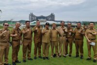 Pj Bupati Tanggamus Mulyadi Irsan (dua dari kiri) saat berada di IKK, Selasa 13 Agustus 2024.