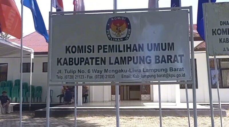 Plang KPU Lampung Barat.