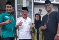 Kunjungan BHS didampingi tim pemenangannya H. Nuzul Irsan ke kediaman KH. Syamsul Hadi, Selasa 27 Agustus 2024 | Dok. H. Nuzul Irsan.