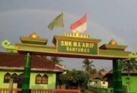 Kunjungan industri SMK Maarif Banyumas Pringsewu dikeluhkan orang tua siswa.