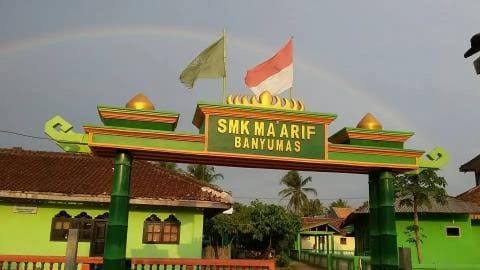 Kunjungan industri SMK Maarif Banyumas Pringsewu dikeluhkan orang tua siswa.