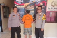 Tersangka AH setelah ditangkap Polsek Melinting, Selasa 3 Agustus 2024 | Dok. Polres Lampung Timur.
