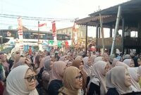 Keberangkatan wisata religi dari rumah Bulapis Batang, Talang Padang, Selasa 3 September 2024 | Edi Hidayat/Media Prioritastv.com.