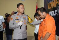 Kapolres Pringsewu saat memintai keterangan tersangka.