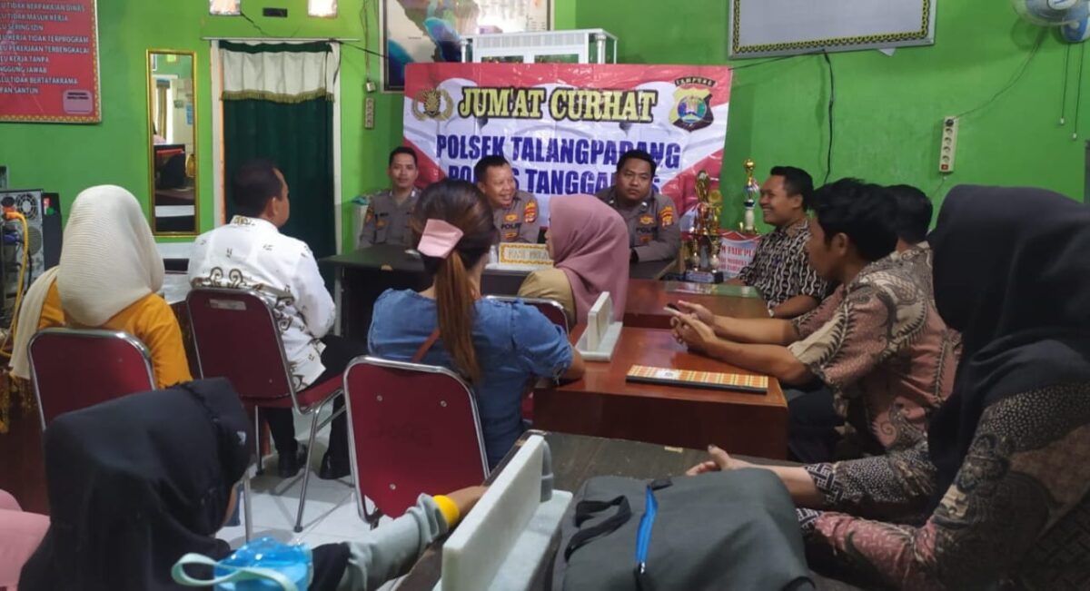 Jumat Curhat di Talang Padang, sampaikan pesan Pilkada Tanggamus 2024 yang aman dan kondusif, Jumat 13 September 2024.