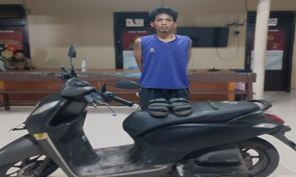 Tersangka FJ saat diamankan di Polsek Panjang Bandar Lampung, Sabtu 14 September 2024.