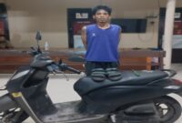 Tersangka FJ saat diamankan di Polsek Panjang Bandar Lampung, Sabtu 14 September 2024.