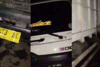 Truk terlibat kecelakaan di Gisting, Tanggamus saat mundur ke jalan raya, Senin 16 September 2024.