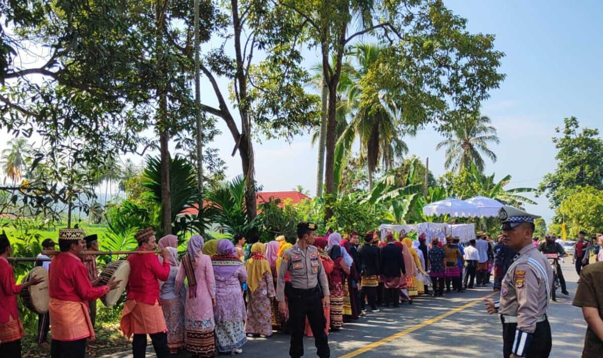 Pengamanan kegiatan adat Marga Buay Belungu di Pekon Umbul Buah, Kota Agung Timur, Tanggamus, Rabu 25 September 2024.