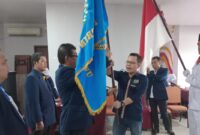 Joko Sulistiyo terpilih dan menerima pataka pada Konferensi Kabupaten VI PWI Pringsewu  di Lantai 7 Urban Azana Hotel Pringsewu, Jumat (27/9/2024).
