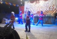 Penampilan anak-anak pada puncak HUT ke 79 RI di RW 27 Perumahan Gading Junti Asri, Katapang Bandung, Sabtu 31 Agustus 2024 | D.Rusdi/Media Prioritastv.com.